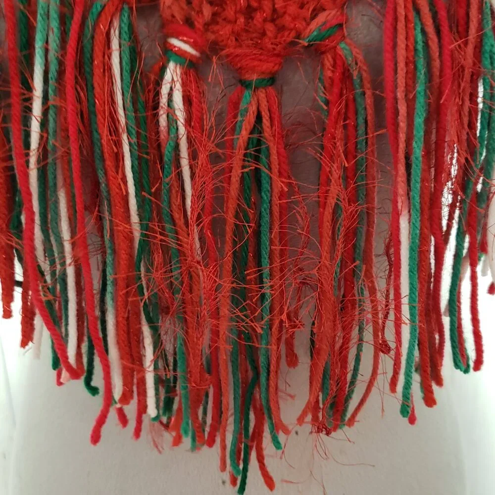 NEW‎ Hand Knitted Christmas Women's Boho Cowl Scarf Fringe Knit Red Green Party